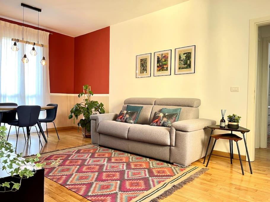 Appartamento Moderno In Tenuta Melloni 안졸라델에밀리아 외부 사진